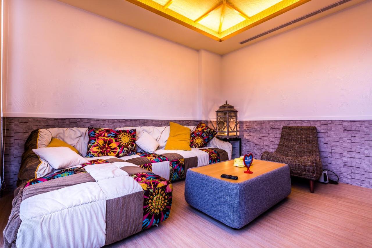 Slow Soup Hot Spring Hotel Джиаоси Екстериор снимка